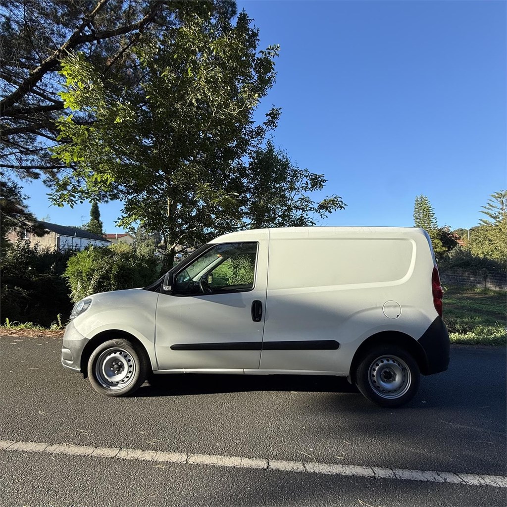 Foto 3 Fiat doblo 2020