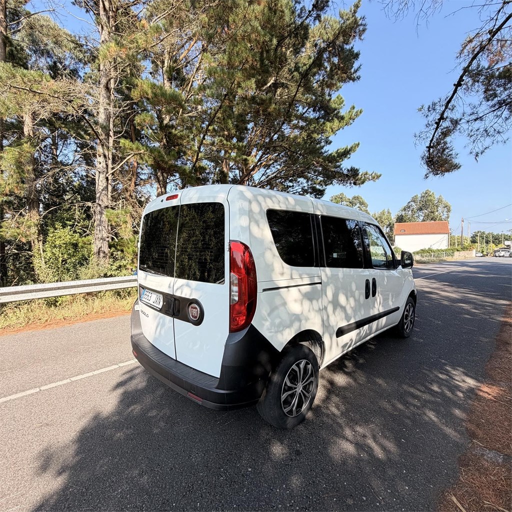 Foto 3 FIAT DOBLO CAMPER