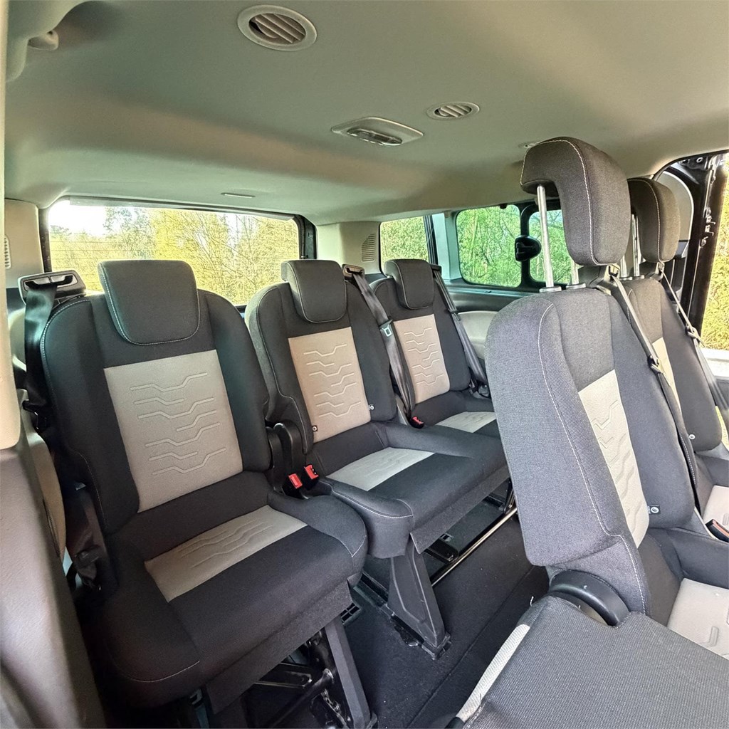 Foto 7 Ford Transit 2.0 L2 Tourneo Titanium