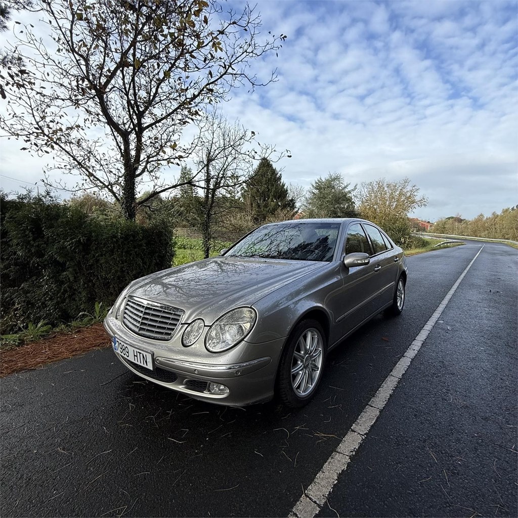 Foto 1 Mercedes-Benz E-Klasse E 220 CDI Elegance 