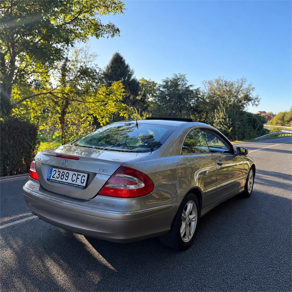 Foto 4 Mercedes CLK 270 CDI Avantgarde