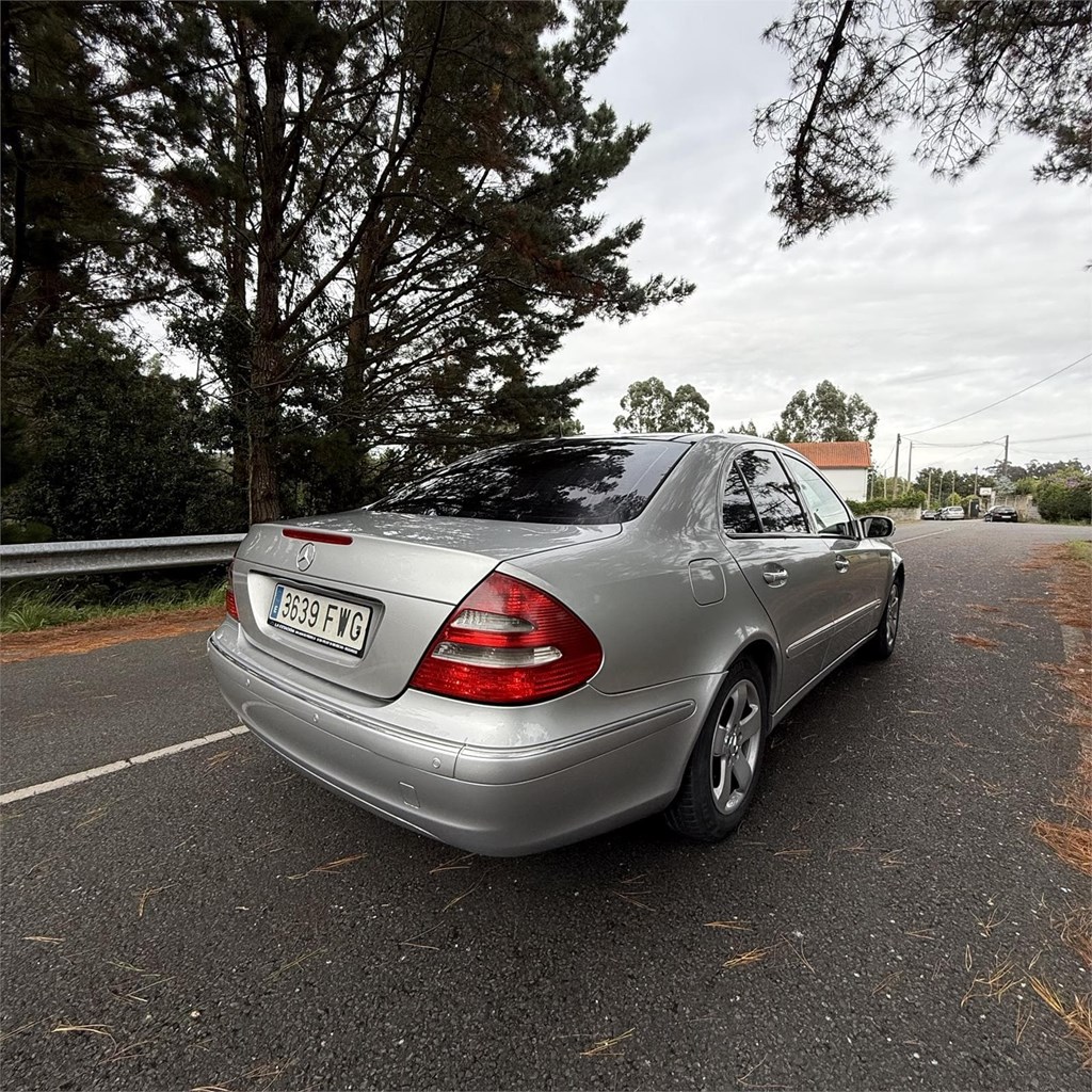 Foto 3 Mercedes E 220 CDI