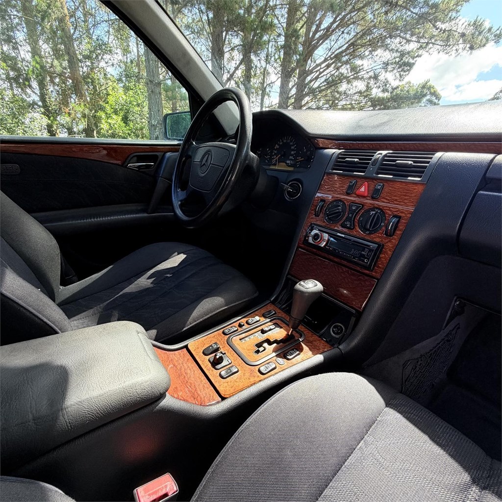 Foto 8 Mercedes E 290 Turbodiesel  Classic
