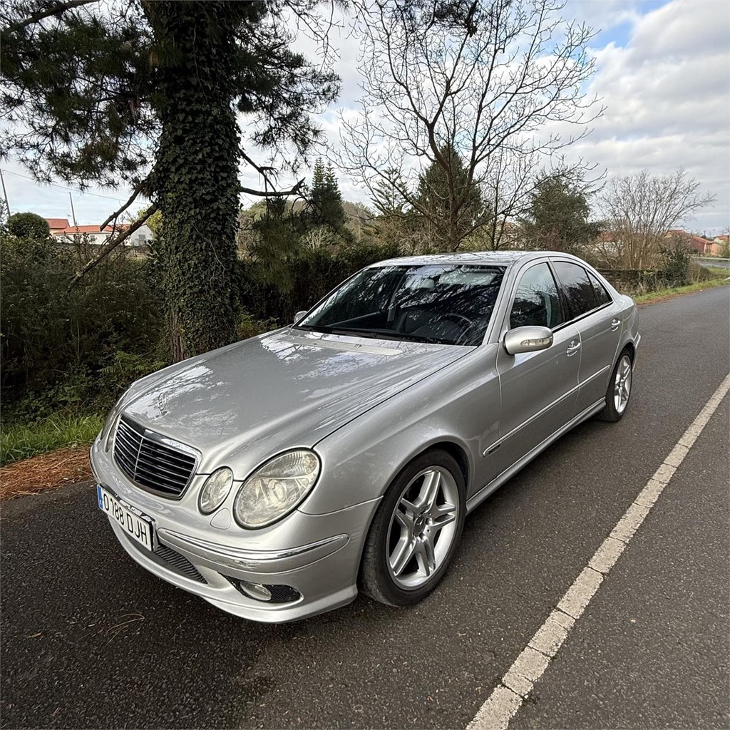 Foto 1 MERCEDES E-KLASSE E 220 CDI ELEGANCE