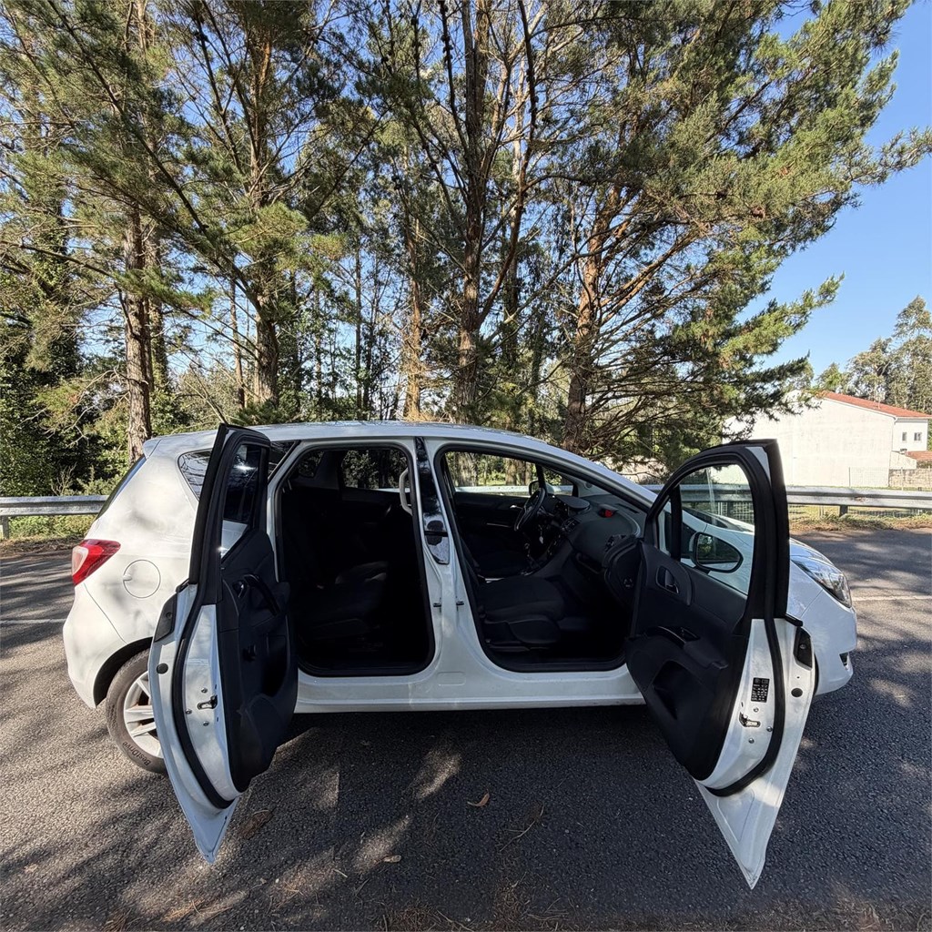 Foto 10 Opel Meriva 1.6 CDTI 2015