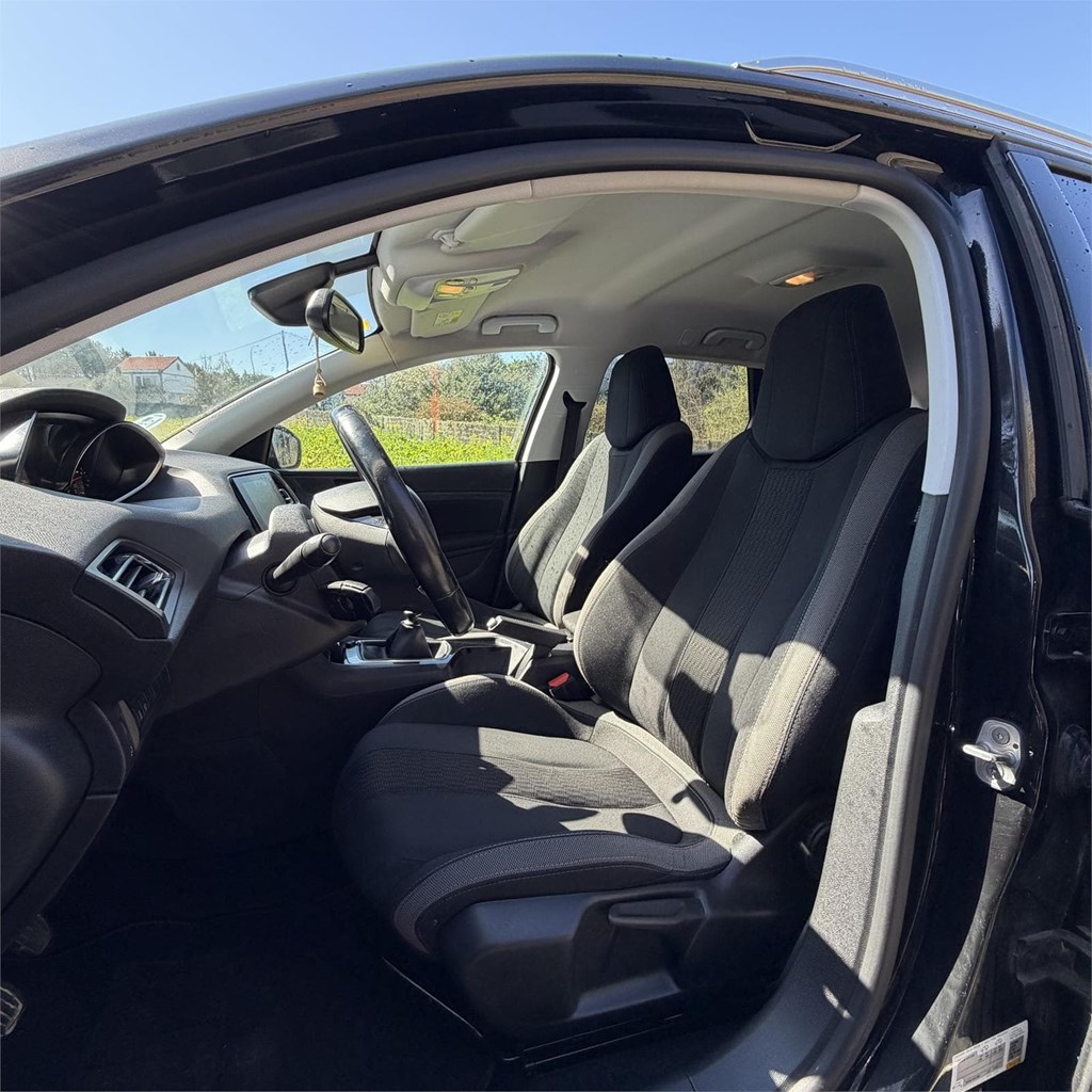 Foto 5 Peugeot 308 1.6 Blue-Hdi Style