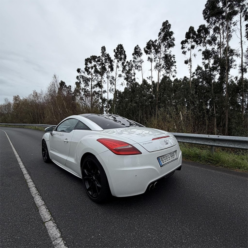 Foto 5 PEUGEOT RCZ 2.0HDI BASIS