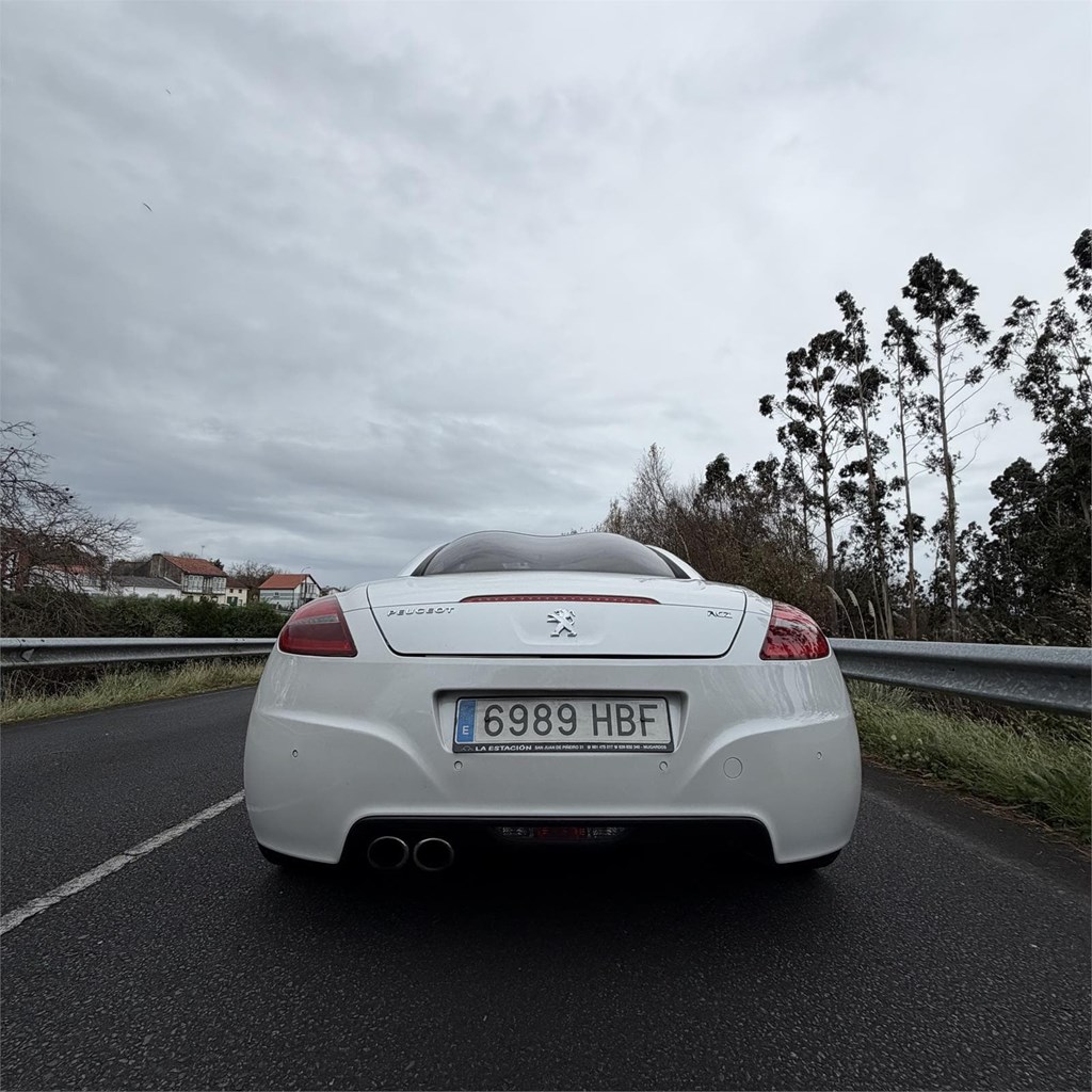 Foto 8 PEUGEOT RCZ 2.0HDI BASIS
