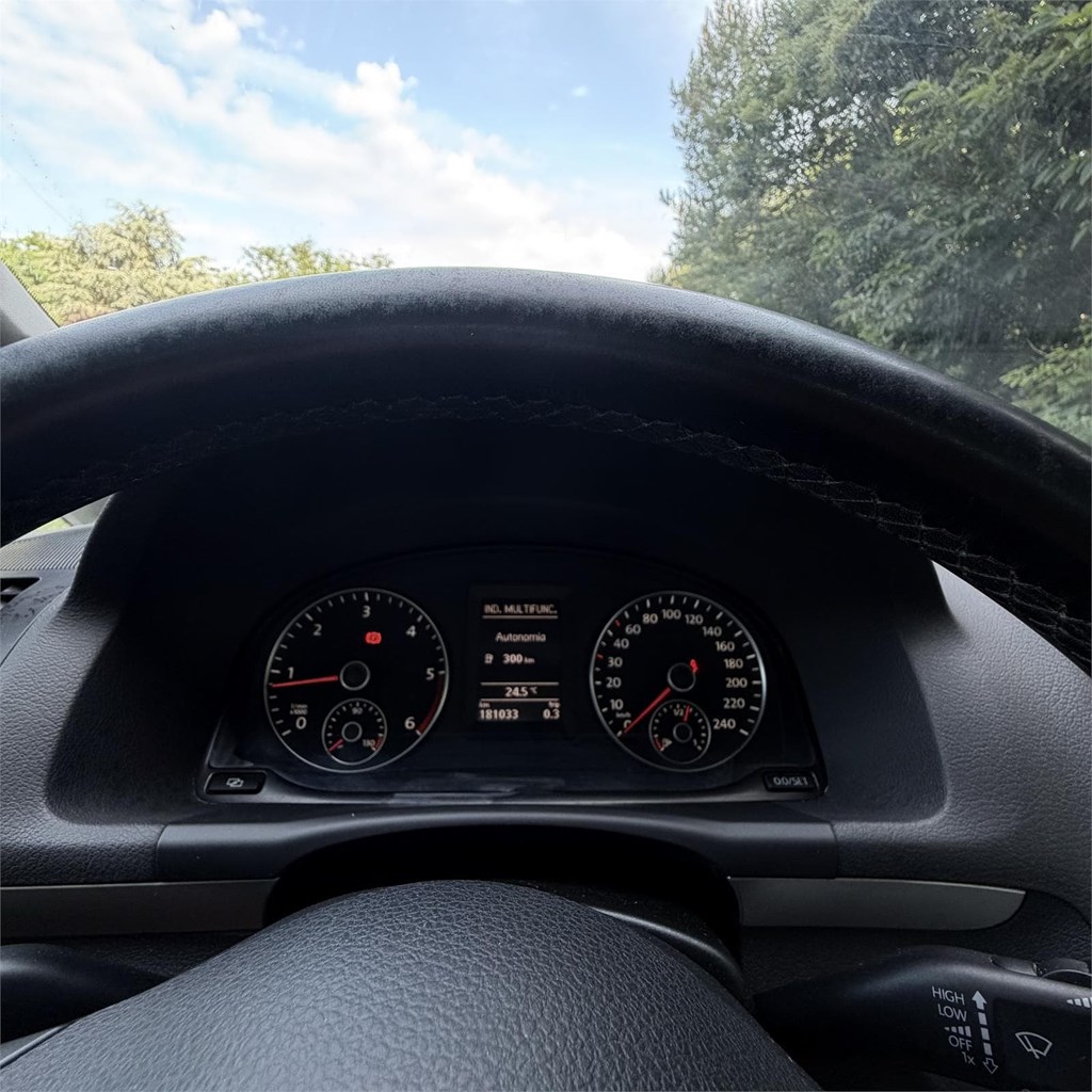 Foto 5 Volkswagen Touran 2011